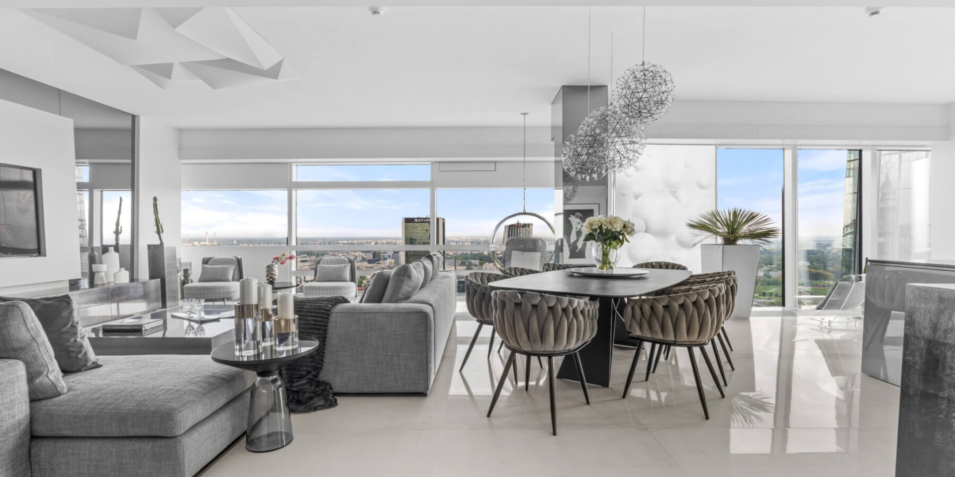 Mieszkanie na sprzedaż - Warszawa, Śródmieście, ul. Złota, Vilea Property Butique 1