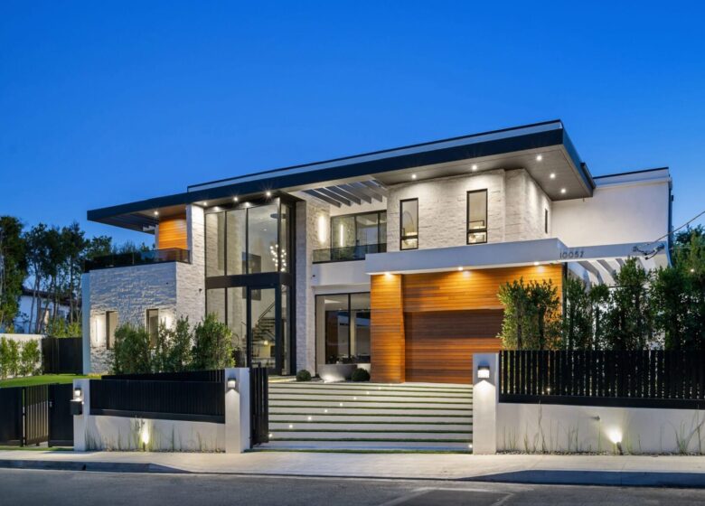 Modern,Luxury,House,Exterior,With,Large,Windows,,Landscaped,Yard,,And How to buy house real estate in Poland