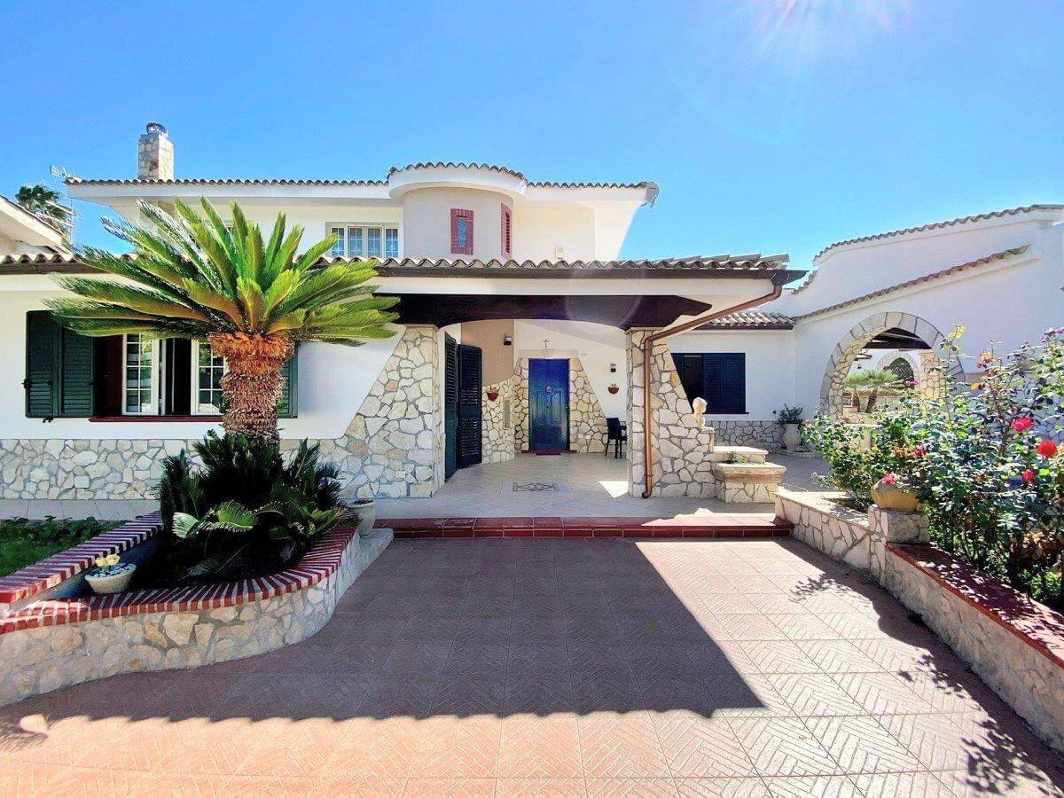 Dom na sprzedaż - Syrakuzy, Sycylia, Włochy, ul. Fontane Bianche, Vilea Property Butique 1