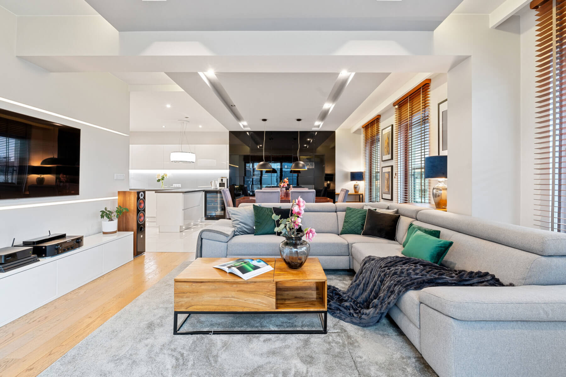 Mieszkanie na sprzedaż - Warszawa, Wilanów, ul. Sarmacka, Vilea Property Butique 1
