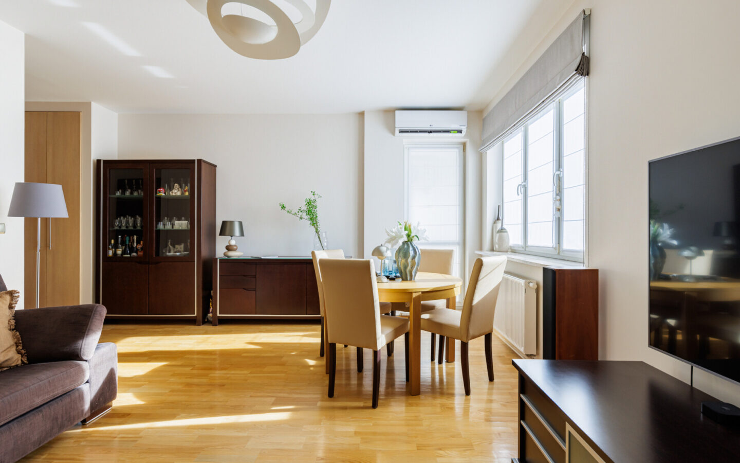 Mieszkanie na sprzedaż - Warszawa, Wola, ul. Jana Olbrachta, Vilea Property Butique 1