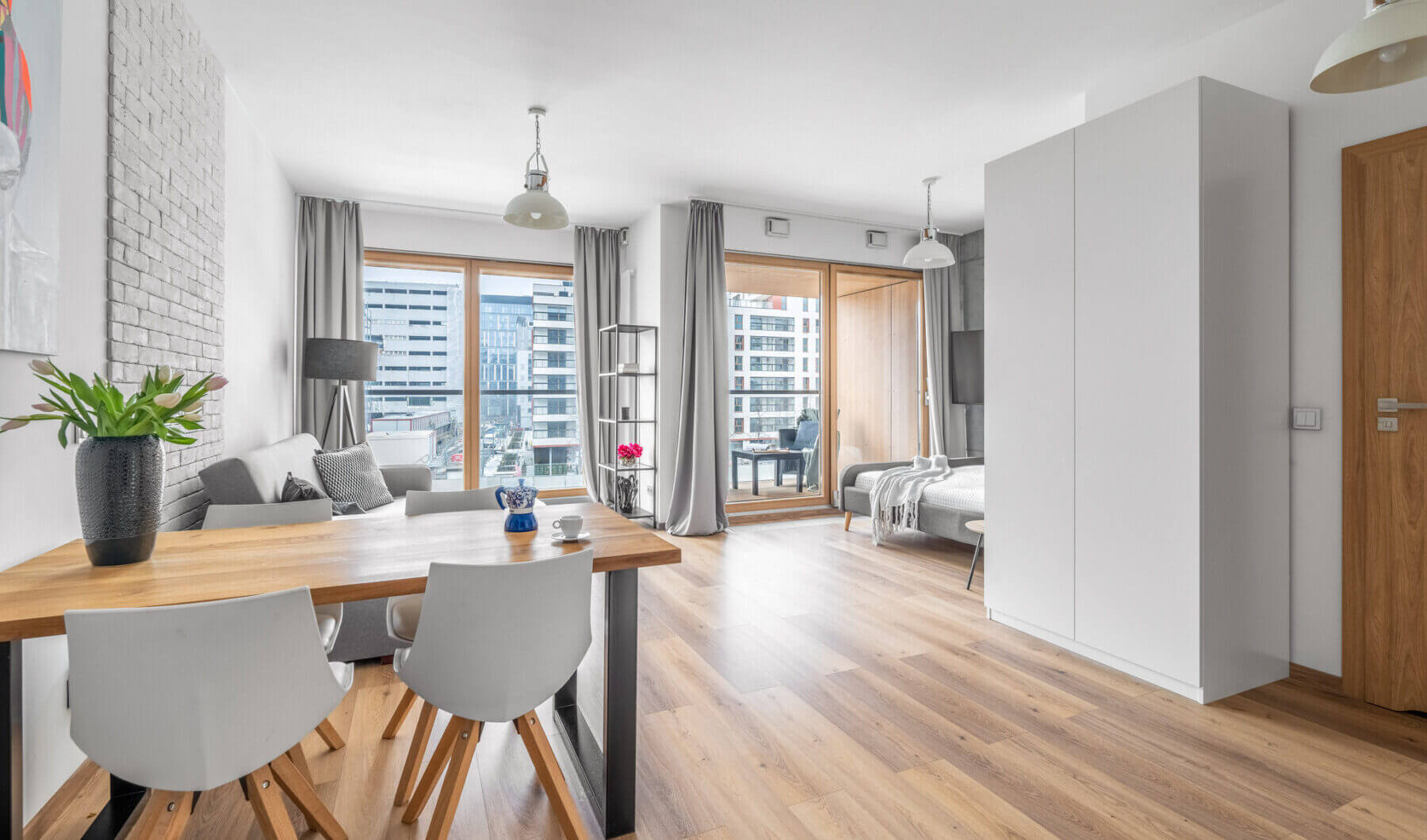 Mieszkanie na sprzedaż - Warszawa, Wola, ul. Kolejowa, Vilea Property Butique 1