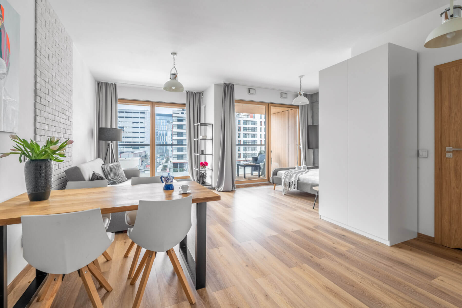 Mieszkanie na sprzedaż - Warszawa, Wola, ul. Kolejowa, Vilea Property Butique 1