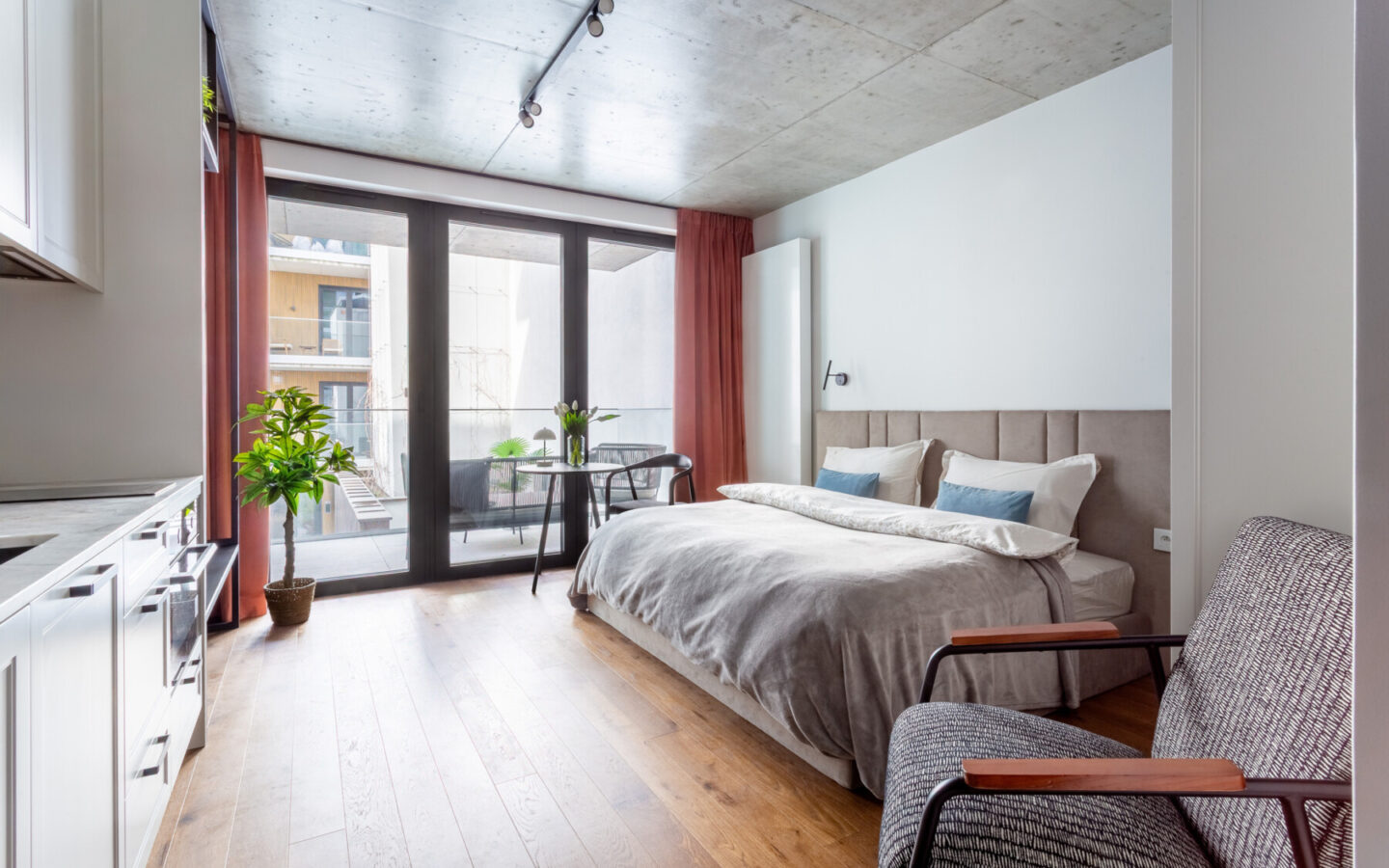 Mieszkanie na sprzedaż - Warszawa, Śródmieście, ul. Emilii Plater, Vilea Property Butique 1