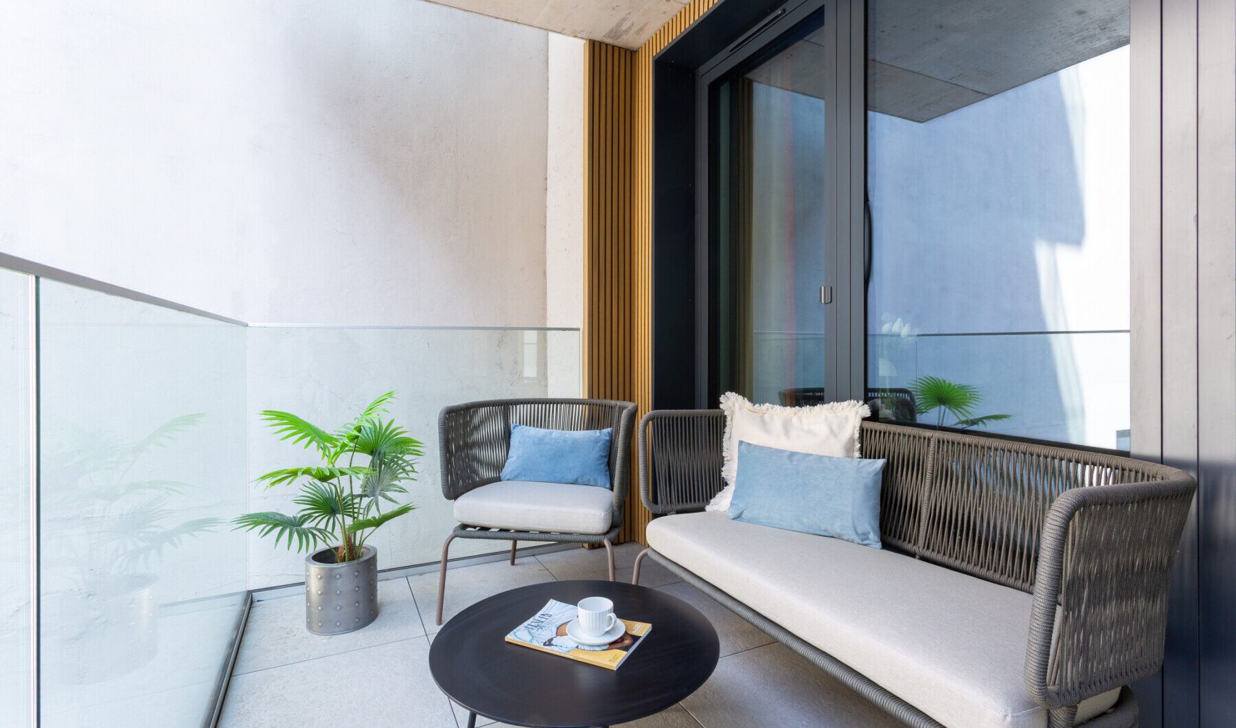 Mieszkanie na sprzedaż - Warszawa, Śródmieście, ul. Emilii Plater, Vilea Property Butique 2