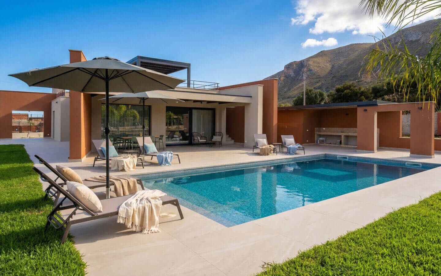 Dom na sprzedaż - Sycylia, Włochy, ul. Castellammare del Golfo, Vilea Property Butique 1