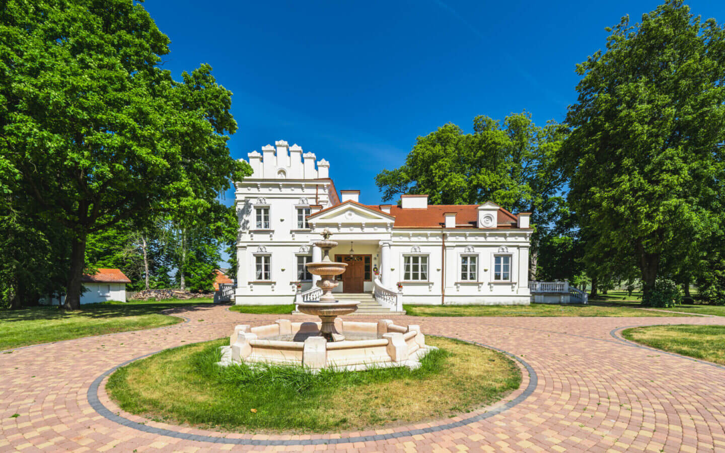 Dom na sprzedaż - Żaków, Siennica, Vilea Property Butique 1