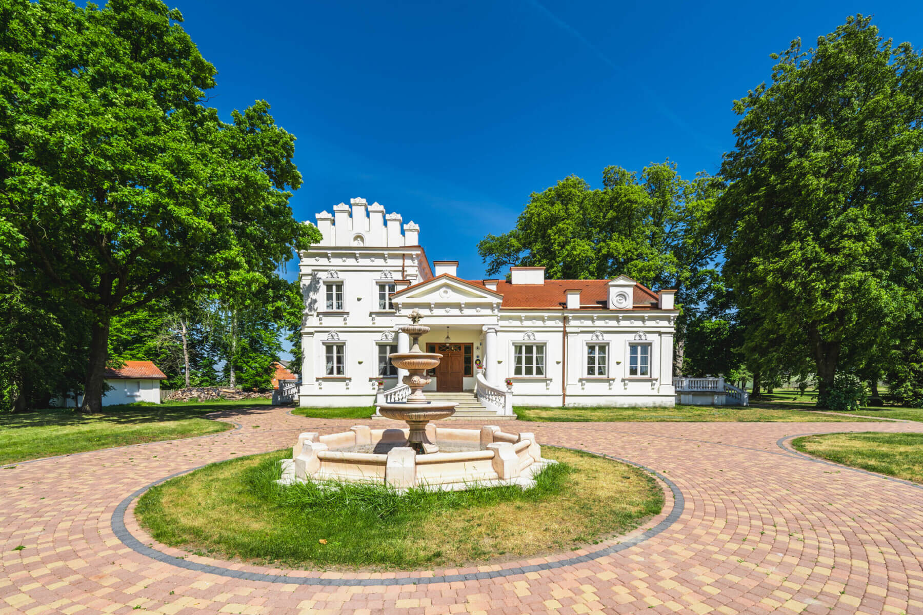 Dom na sprzedaż - Żaków, Siennica, Vilea Property Butique 1