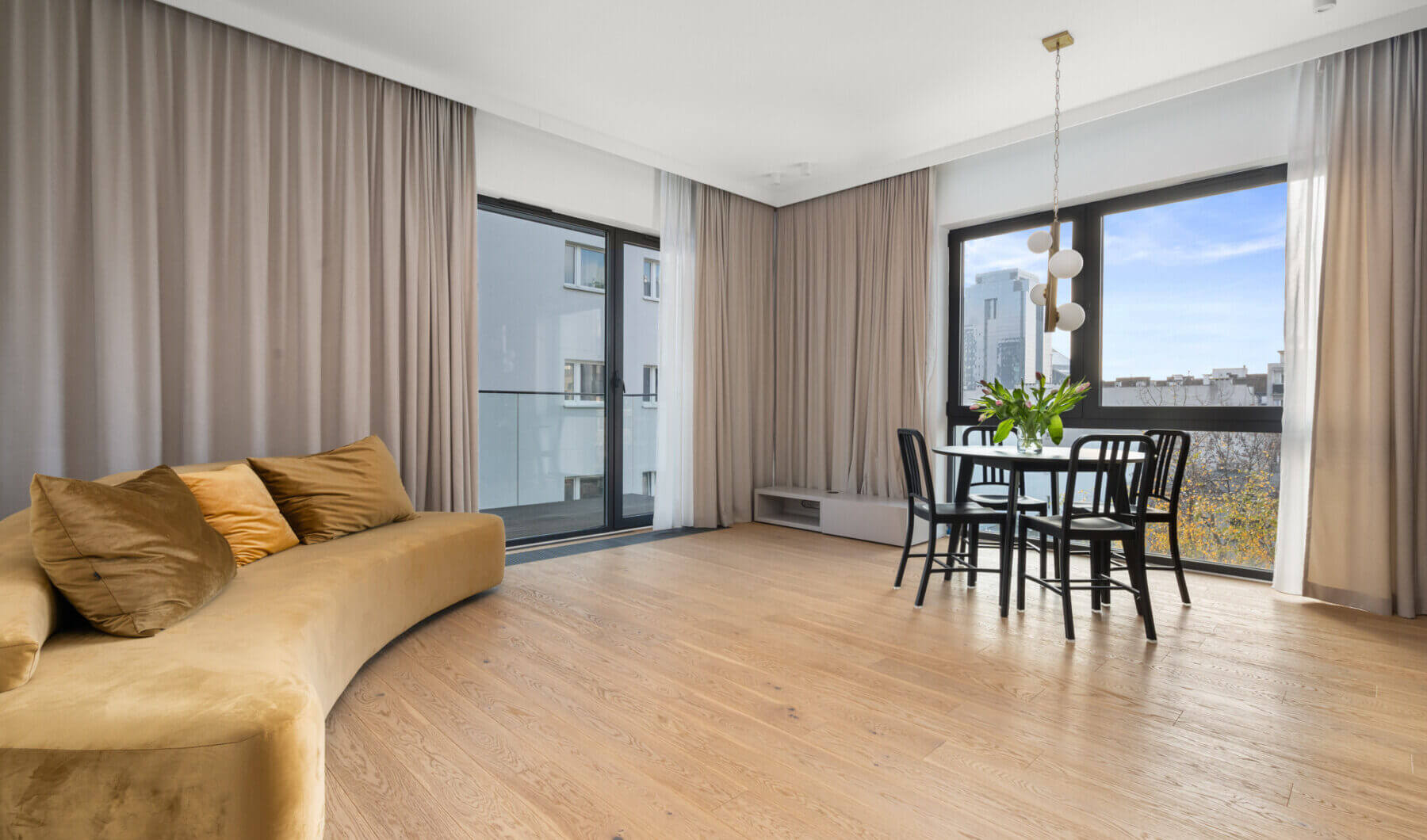 Mieszkanie na sprzedaż - Warszawa, Centrum, ul. Złota, Vilea Property Butique 4