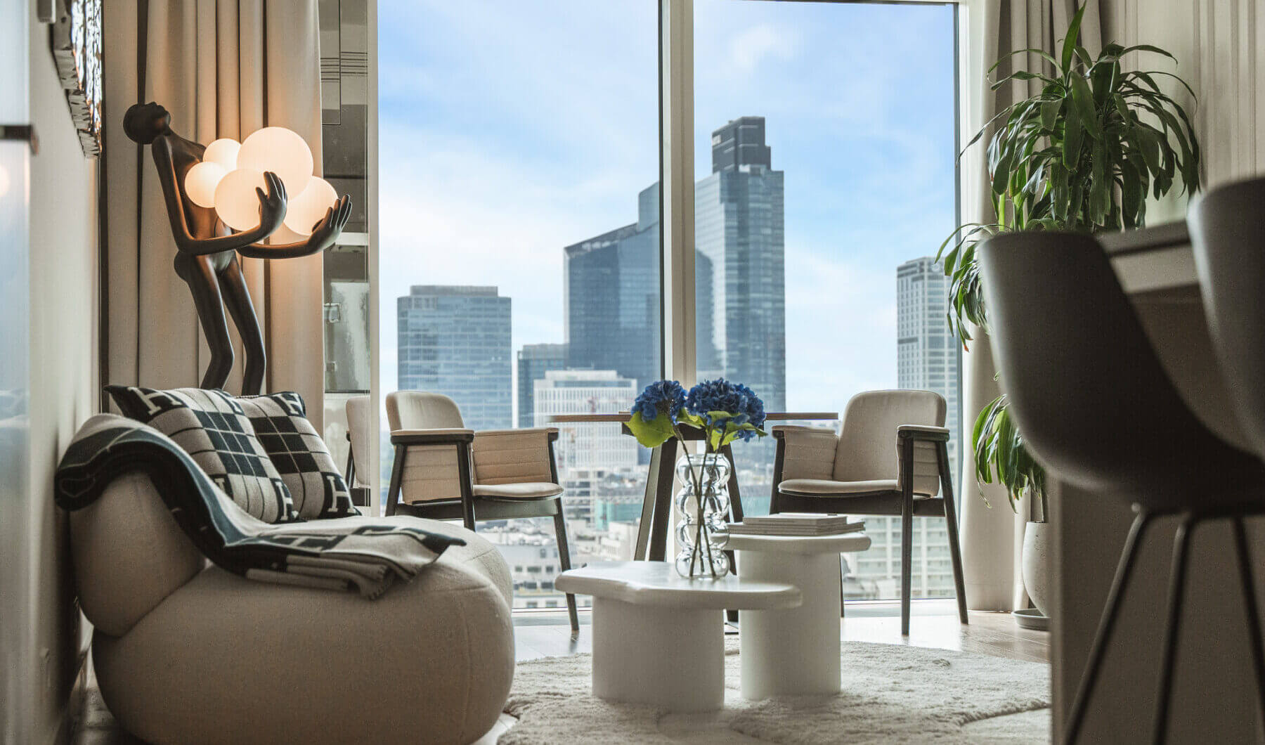 Mieszkanie na sprzedaż - Warszawa, Śródmieście, ul. Złota, Vilea Property Butique 1