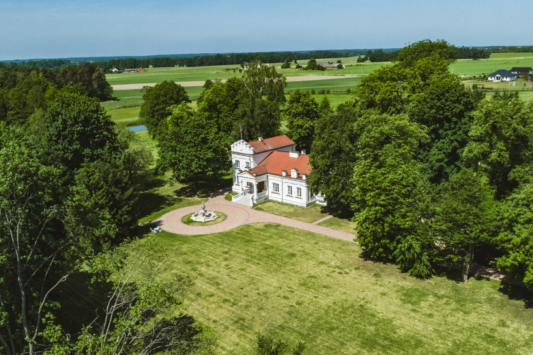 Dom na sprzedaż - Żaków, Siennica, Vilea Property Butique 1