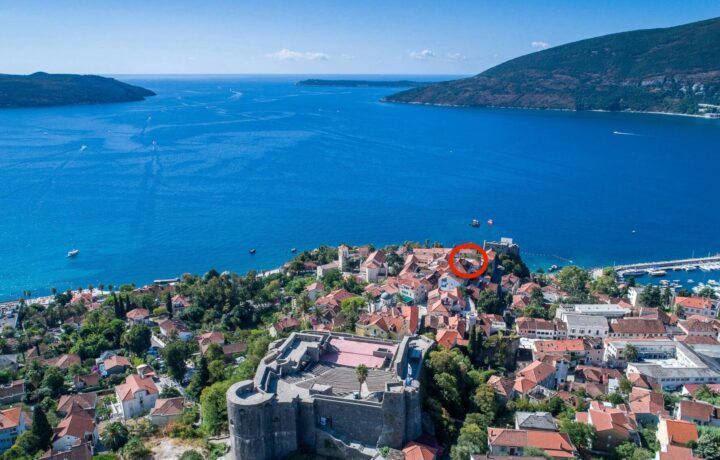Dom na sprzedaż - Herceg Novi, ul. Stari Grad, Vilea Property Butique 1