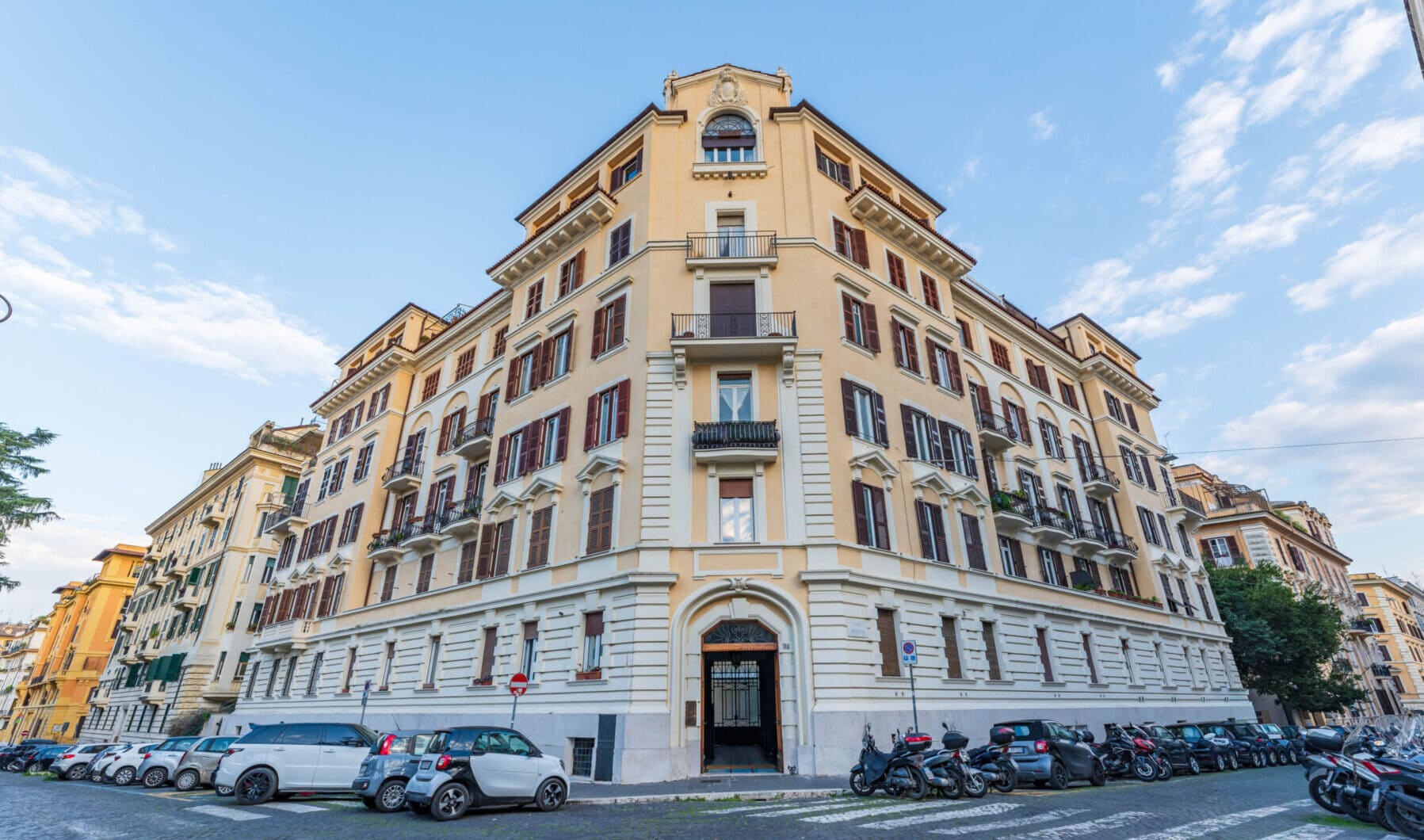 Mieszkanie na sprzedaż - Roma, Rome, ul. Via Savoia, Vilea Property Butique 1