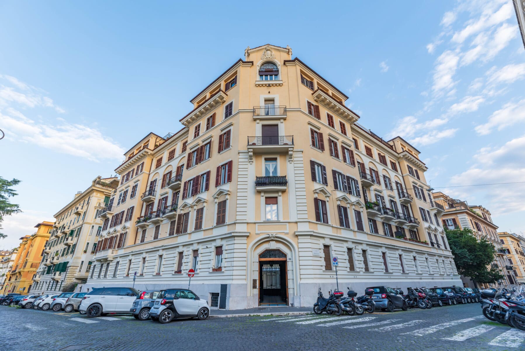 Mieszkanie na sprzedaż - Roma, Rome, ul. Via Savoia, Vilea Property Butique 1